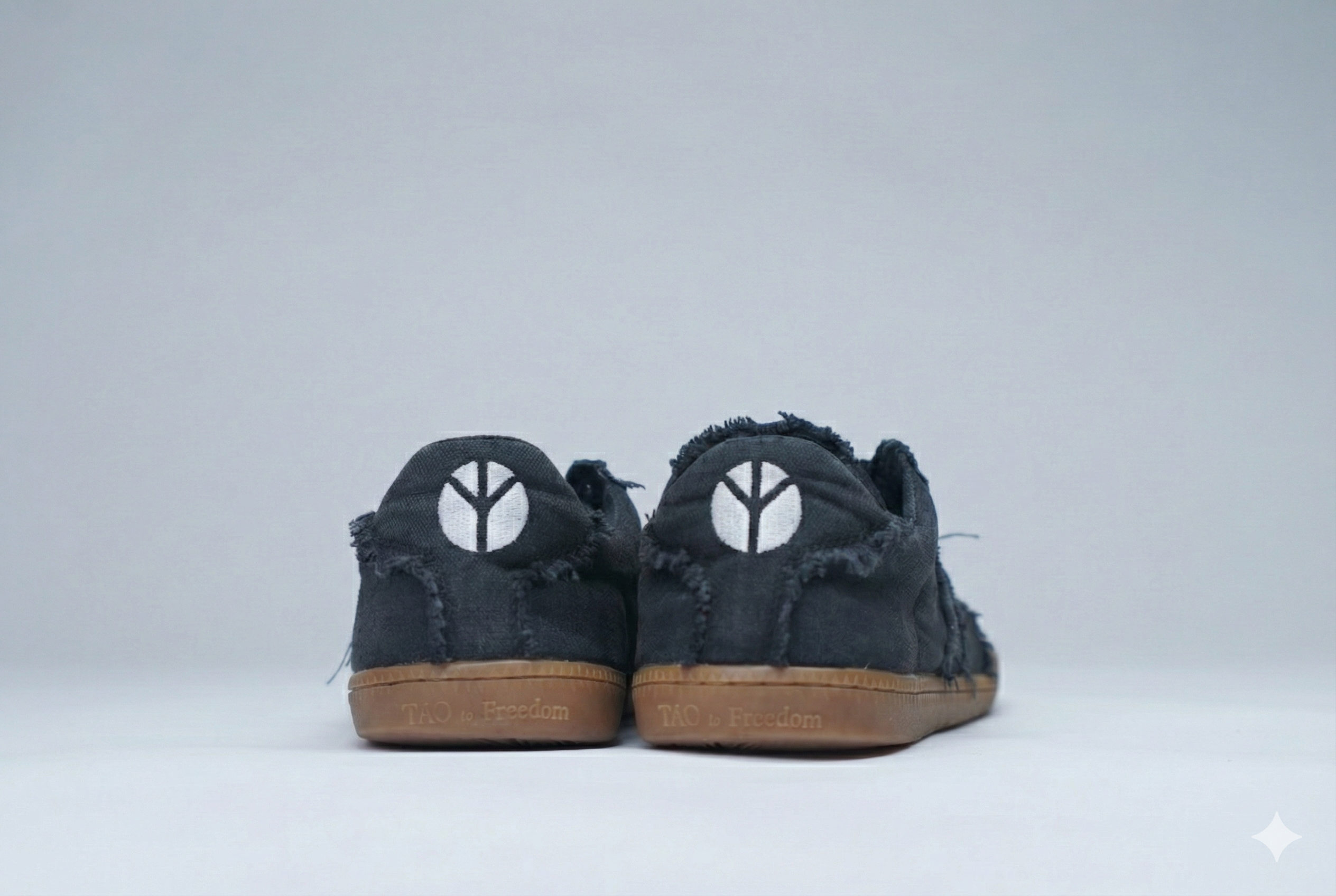 KUSA Hemp Barefoot Trainers